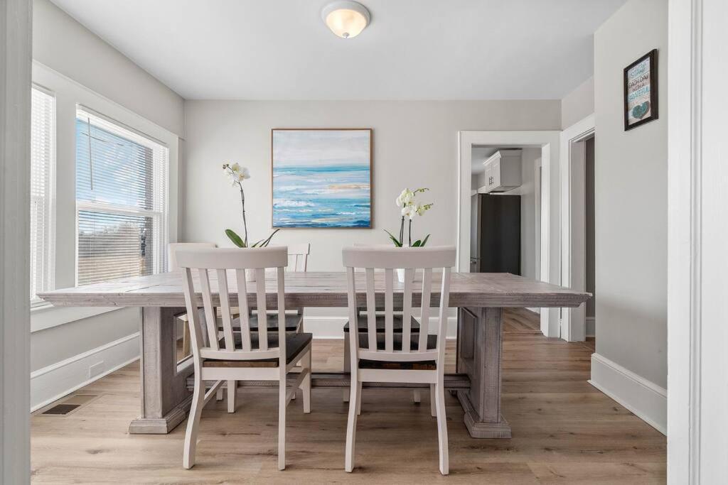 Cozy 4b Retreat Near Uptown King Beds Sleeps 12 Casa de férias Charlotte
